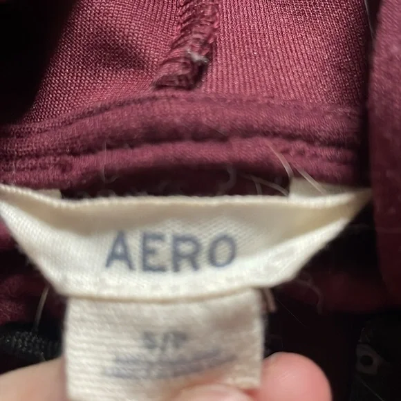 Aero cropped zip up hoodie - Picture 2 of 3